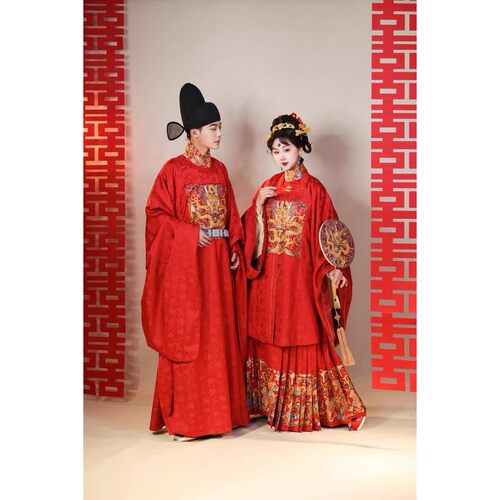 出租云河千色龙凤呈祥盘金绣汉服婚服新郎方领补服敬酒服接亲服装