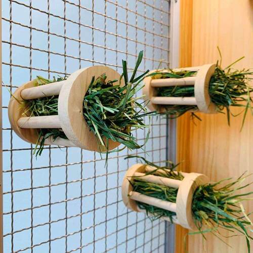 兔子龙猫磨牙小草架松木安全可固定实木喂草器荷兰猪豚鼠柜笼食盆