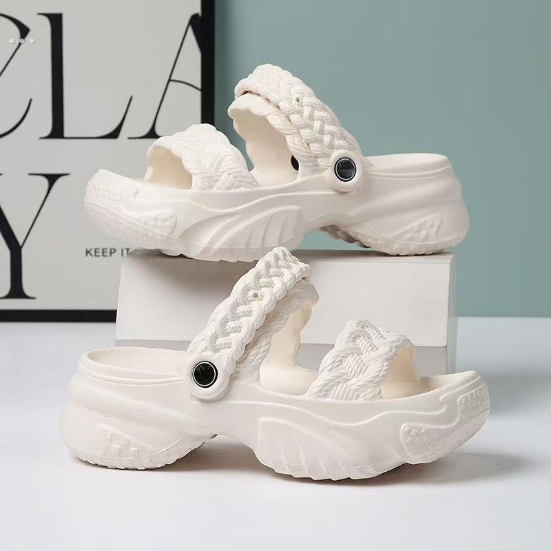 厚底踩屎感两穿凉拖鞋女夏季2024年新款超火松糕底增高沙滩凉鞋女