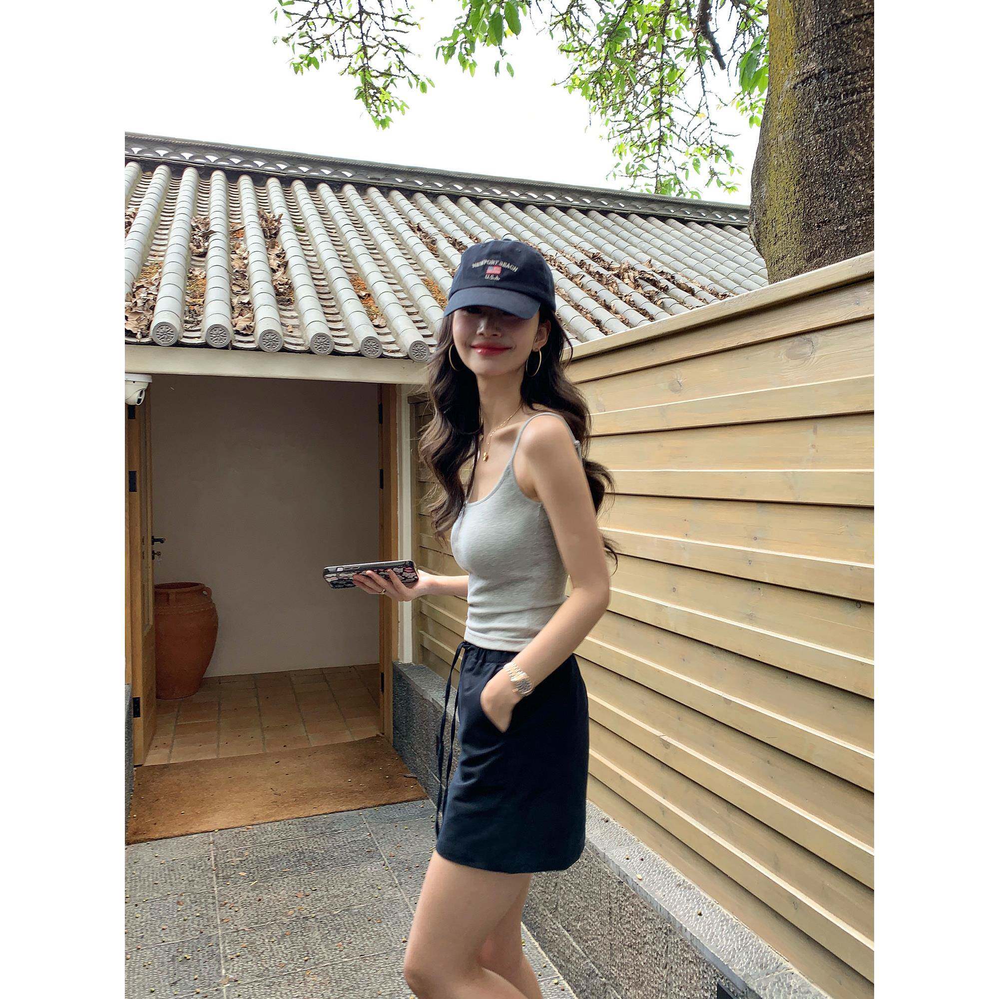 Pusumede无穿胸罩衬垫背心妇女夏季外穿纤细优雅的无袖针织上衣