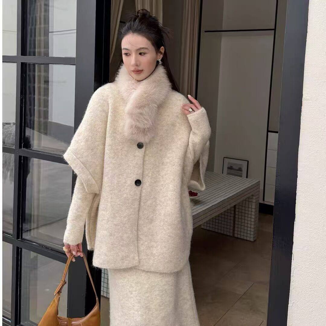 韩系气质巨好看穿搭新款开衫外套内搭连衣裙毛领女秋冬三件套