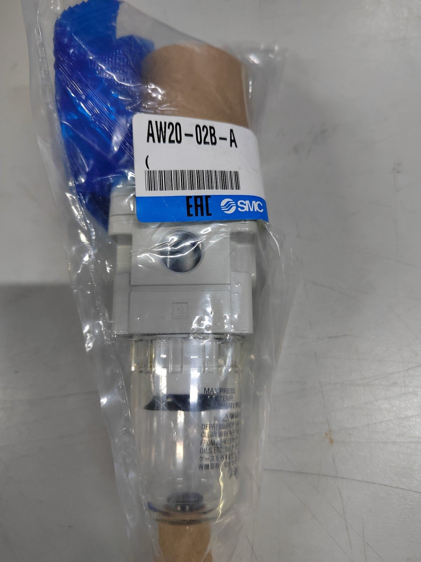AW20-02B-A  SMC调压过滤器一个实物拍摄