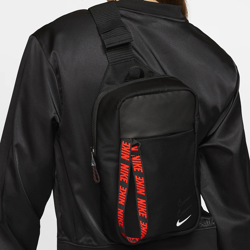Nike/耐克正品SPORTSWEAR ESSENTIALS 男女休闲运动单肩包 BA6144
