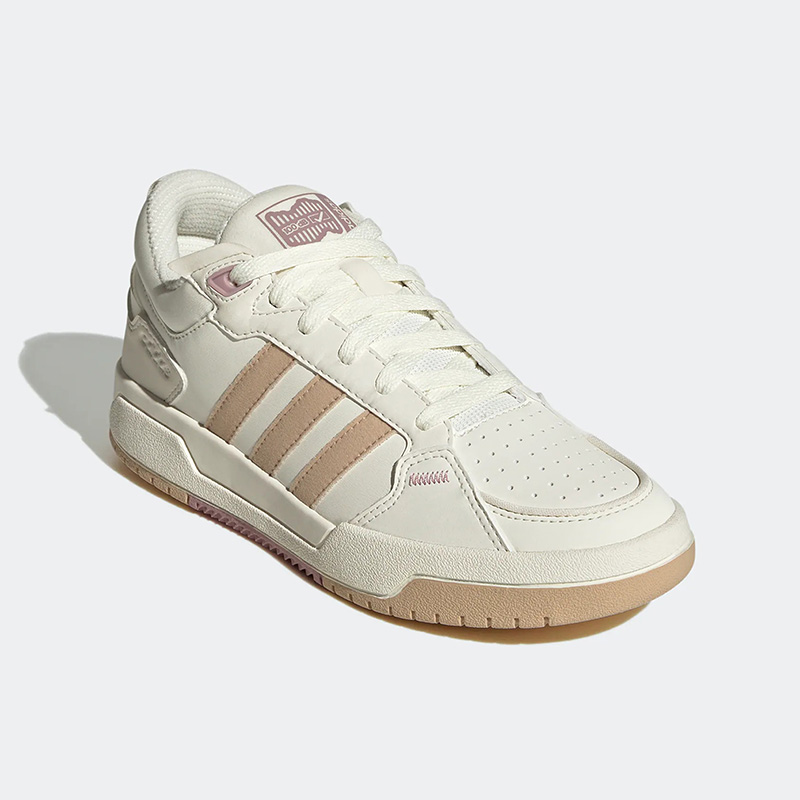 阿迪达斯正品女子板鞋