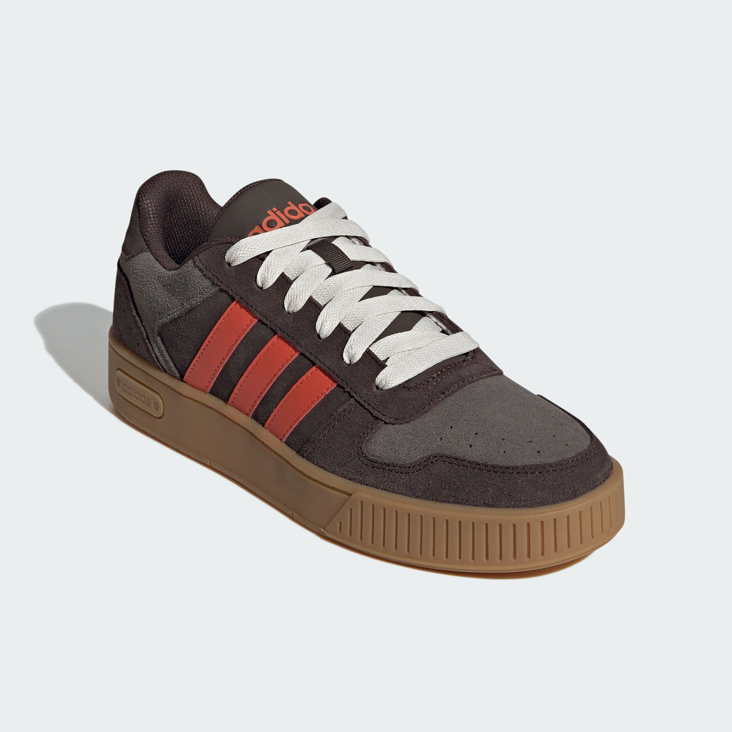 系带板鞋低帮（帮高小于10cm)