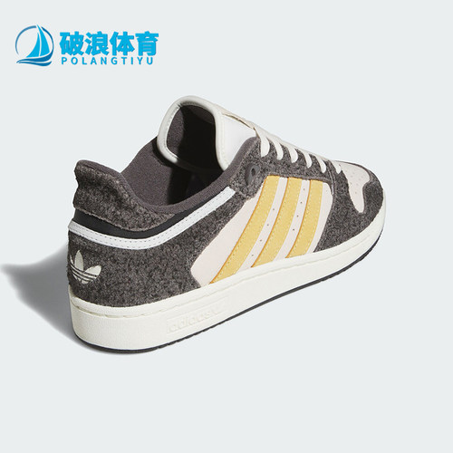 阿迪达斯男女翻毛皮运动休闲板鞋
