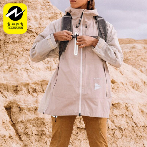 Adidas/阿迪达斯正品时尚女士户外防水连帽长袖冲锋衣HR7144