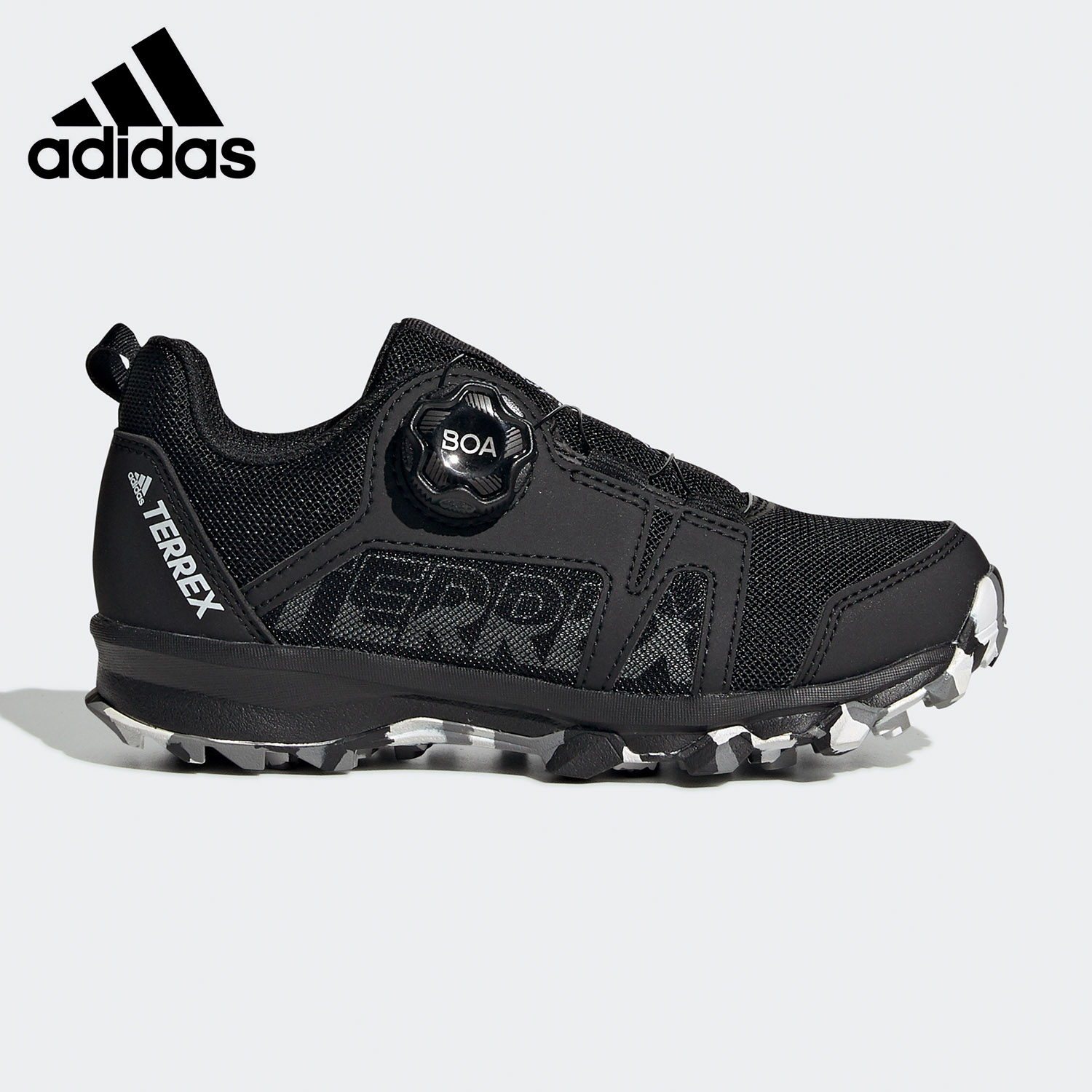 运动鞋Adidas/阿迪达斯