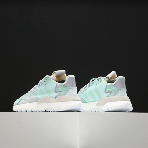 经典运动鞋Adidas/阿迪达斯
