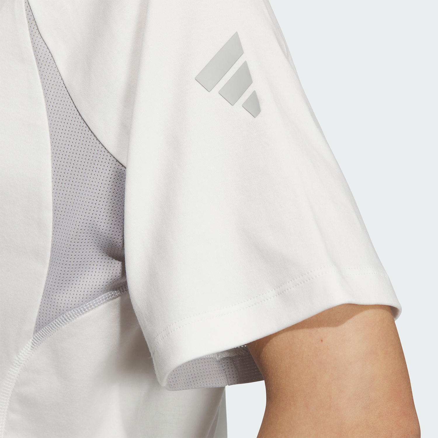 Adidas/阿迪达斯官方正品2024新款女士休闲宽松简约短袖T恤JN3505