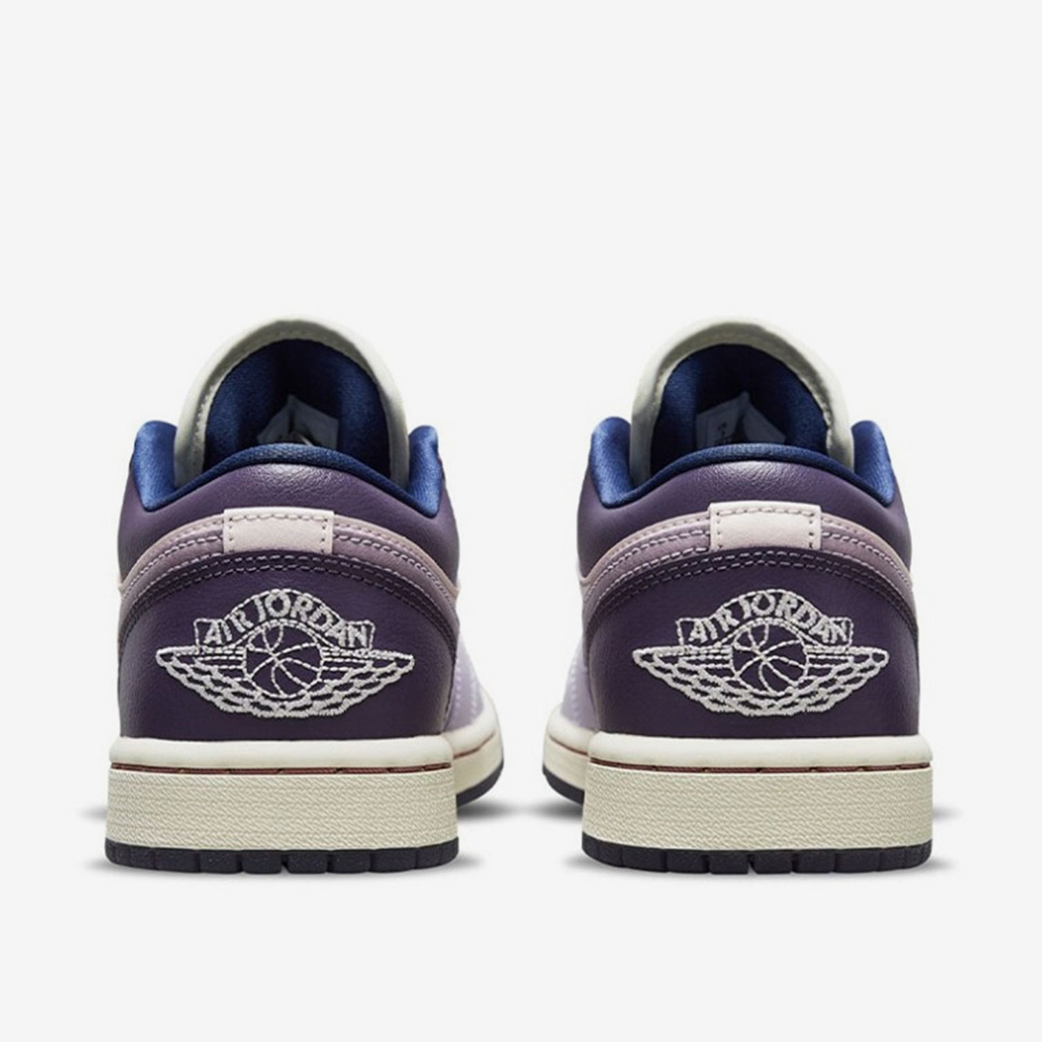 Nike/耐克正品 AIR JORDAN 1 女子低帮休闲板鞋 DZ2768-651