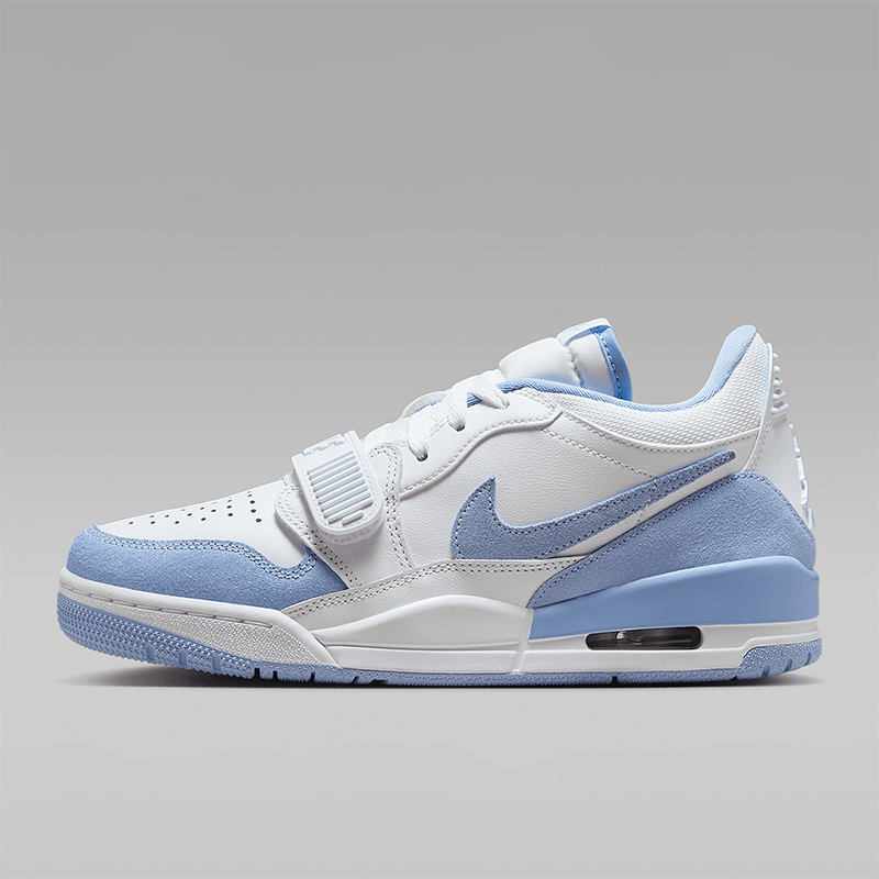 耐克女士运动耐磨篮球鞋