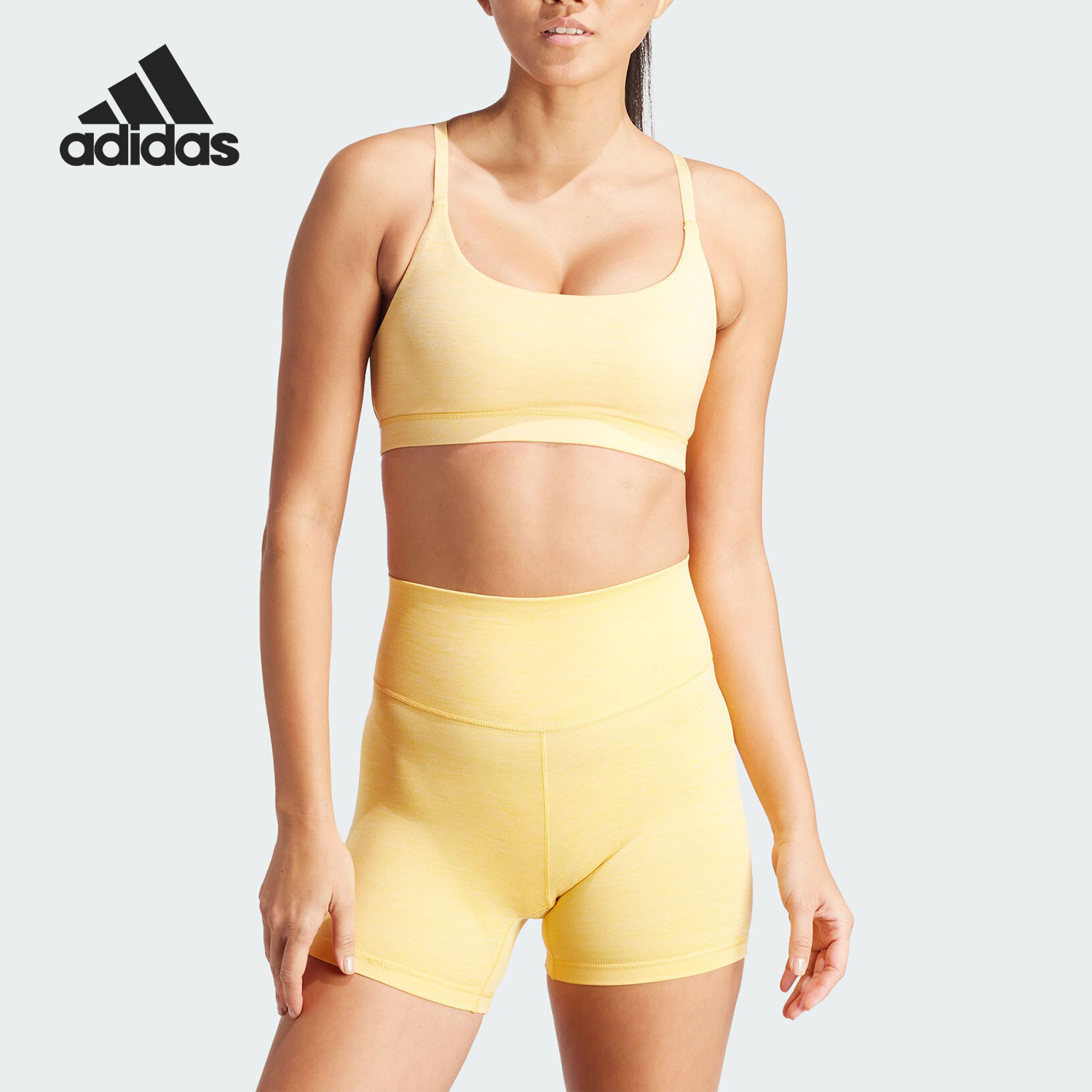 Adidas/阿迪达斯官方正品新款女士低强度裸感健身运动内衣IN0822