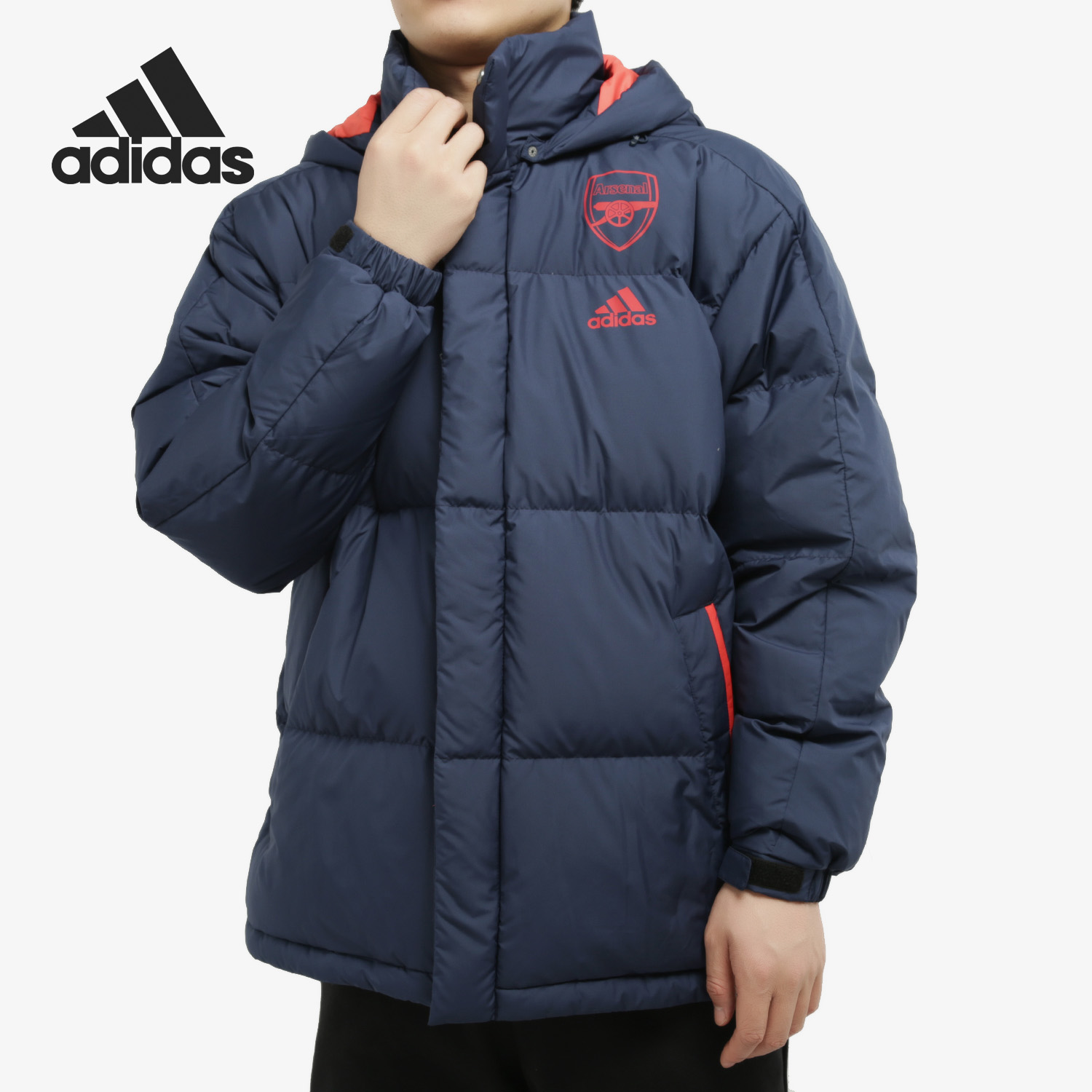 Adidas/阿迪达斯官方正品男子阿森纳足球短款保暖羽绒服 FQ4111