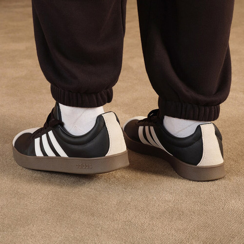 休闲板鞋Adidas/阿迪达斯复古