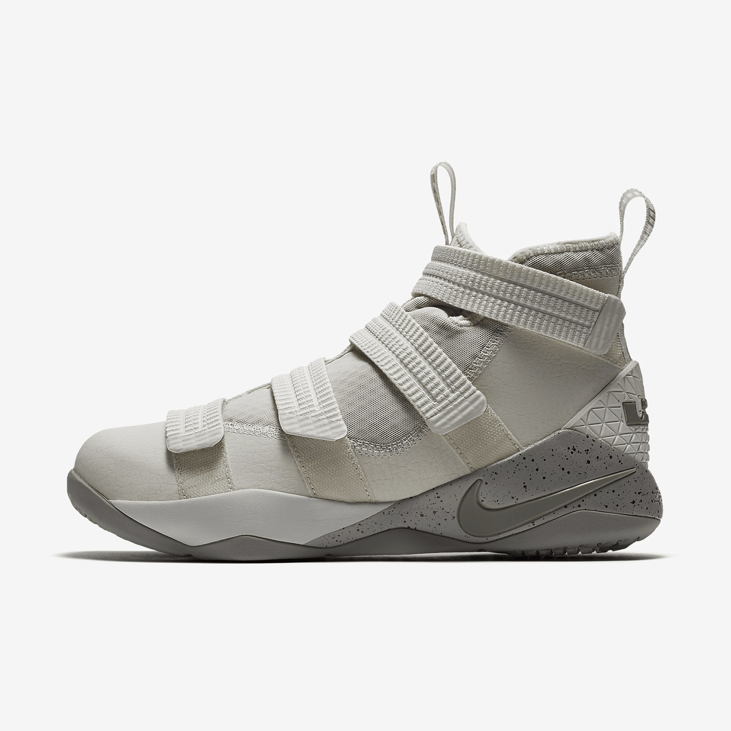 Nike/耐克正品LEBRON SOLDIER 詹姆斯士兵战士11男子篮球鞋897647