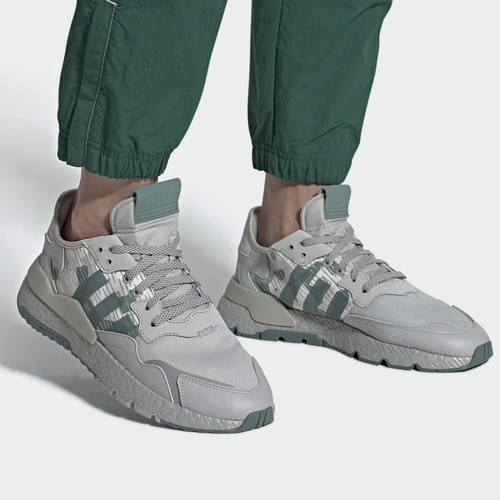 经典运动鞋Adidas/阿迪达斯