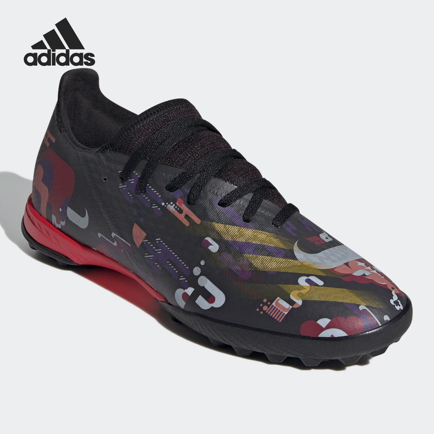 阿迪达斯新年款男子足球运动鞋