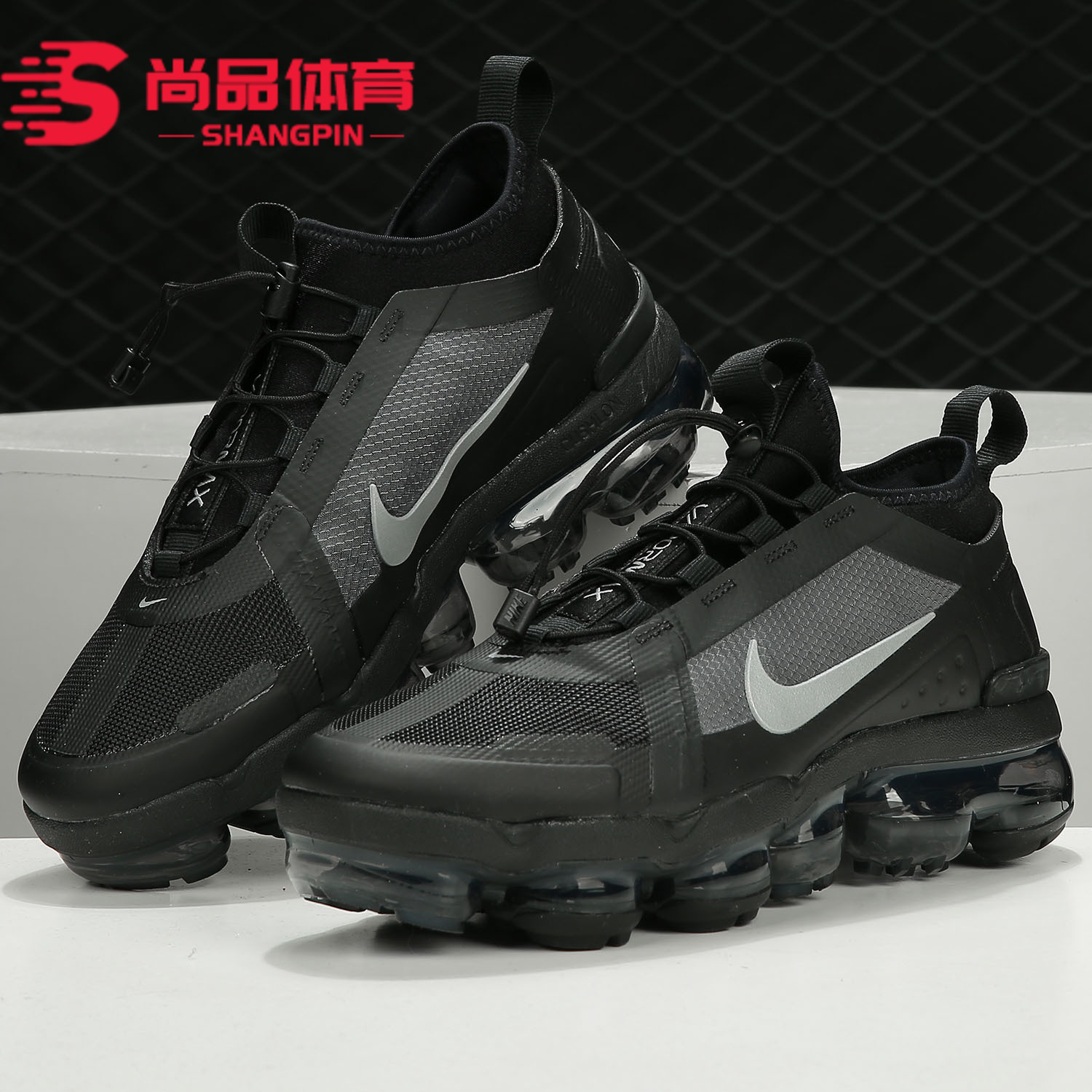 耐克女子运动透气耐磨低帮跑步鞋