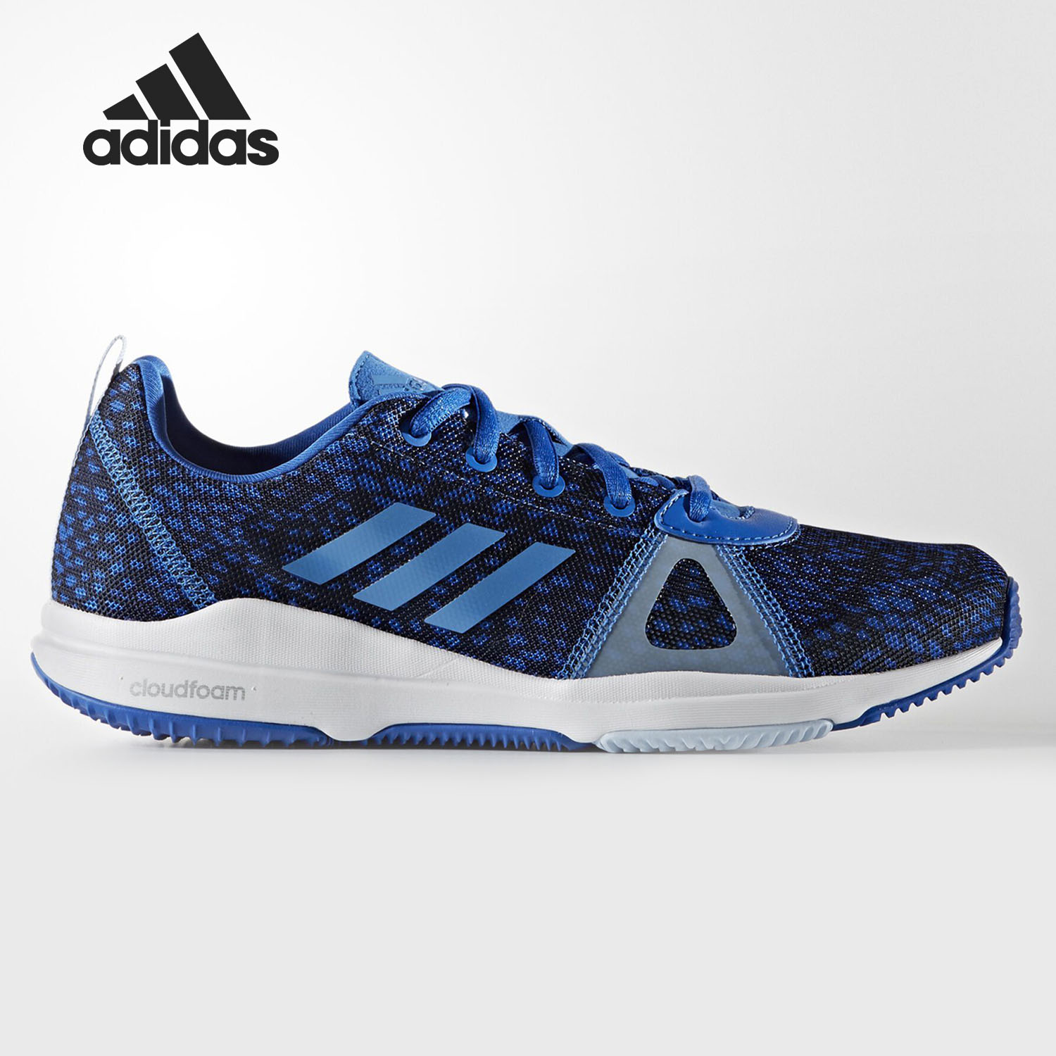 阿迪达斯夏季新款运动女子跑步鞋