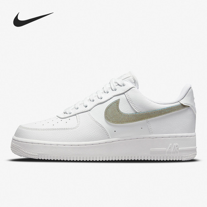 Nike/耐克正品女士合成革闪光防滑耐磨低帮板鞋DH4407-101