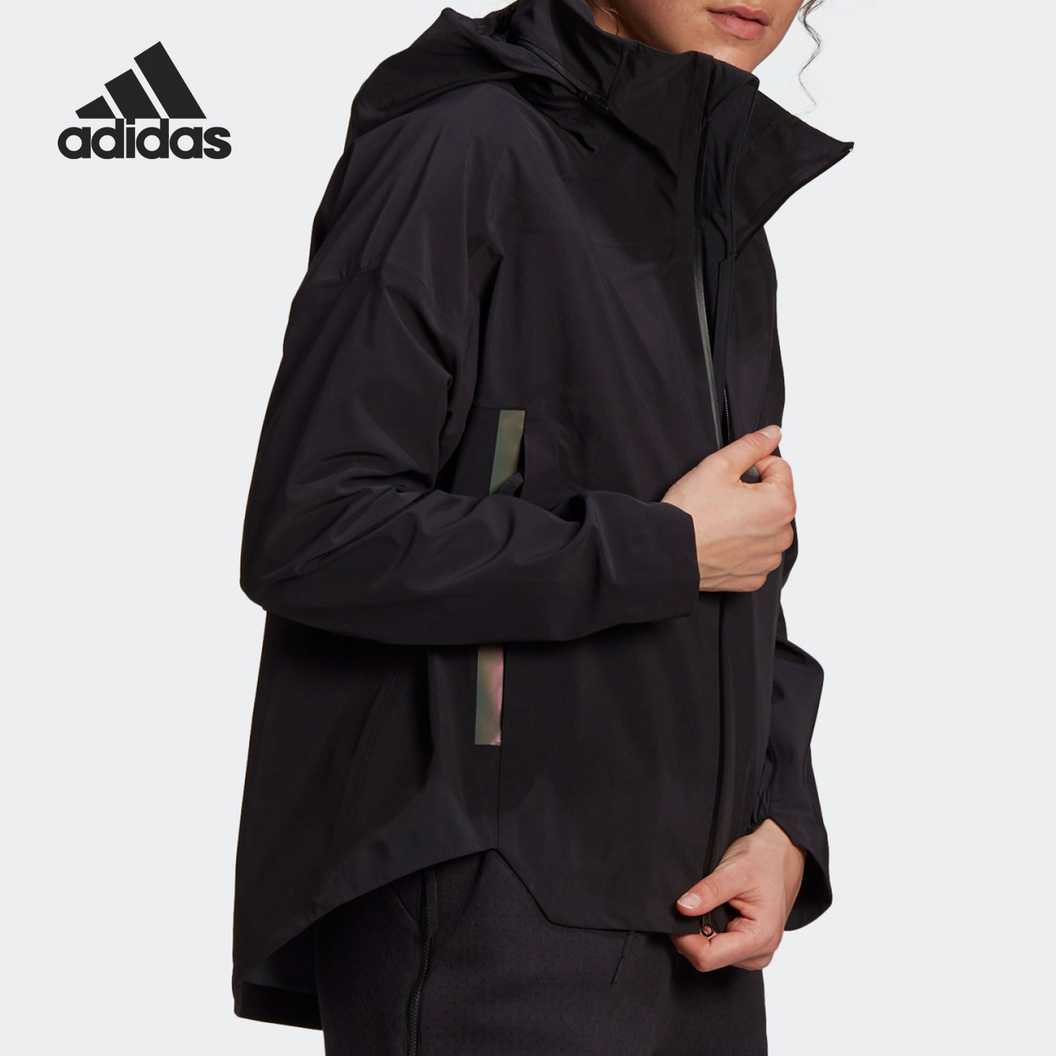 Adidas/阿迪达斯官方正品当季新款女子户外运动连帽夹克 GP7851