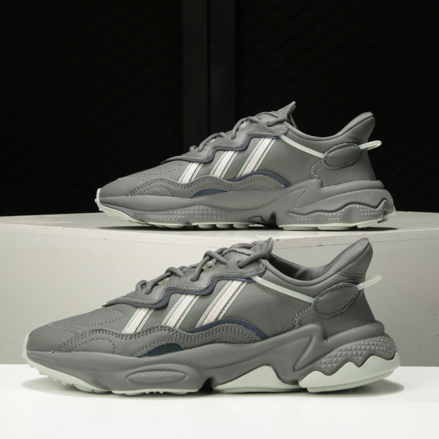 三叶草女子经典运动休闲鞋