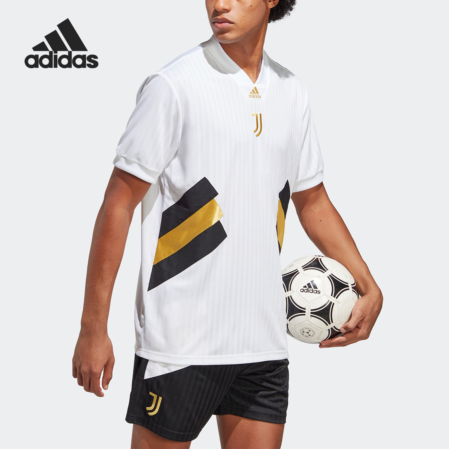 Adidas/阿迪达斯正品尤文图斯男子足球运动短袖球衣HS9807