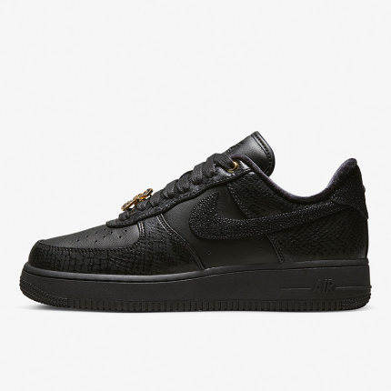 Nike/耐克正品Air Force 1女子休闲轻便耐磨低帮板鞋 DX6035-001