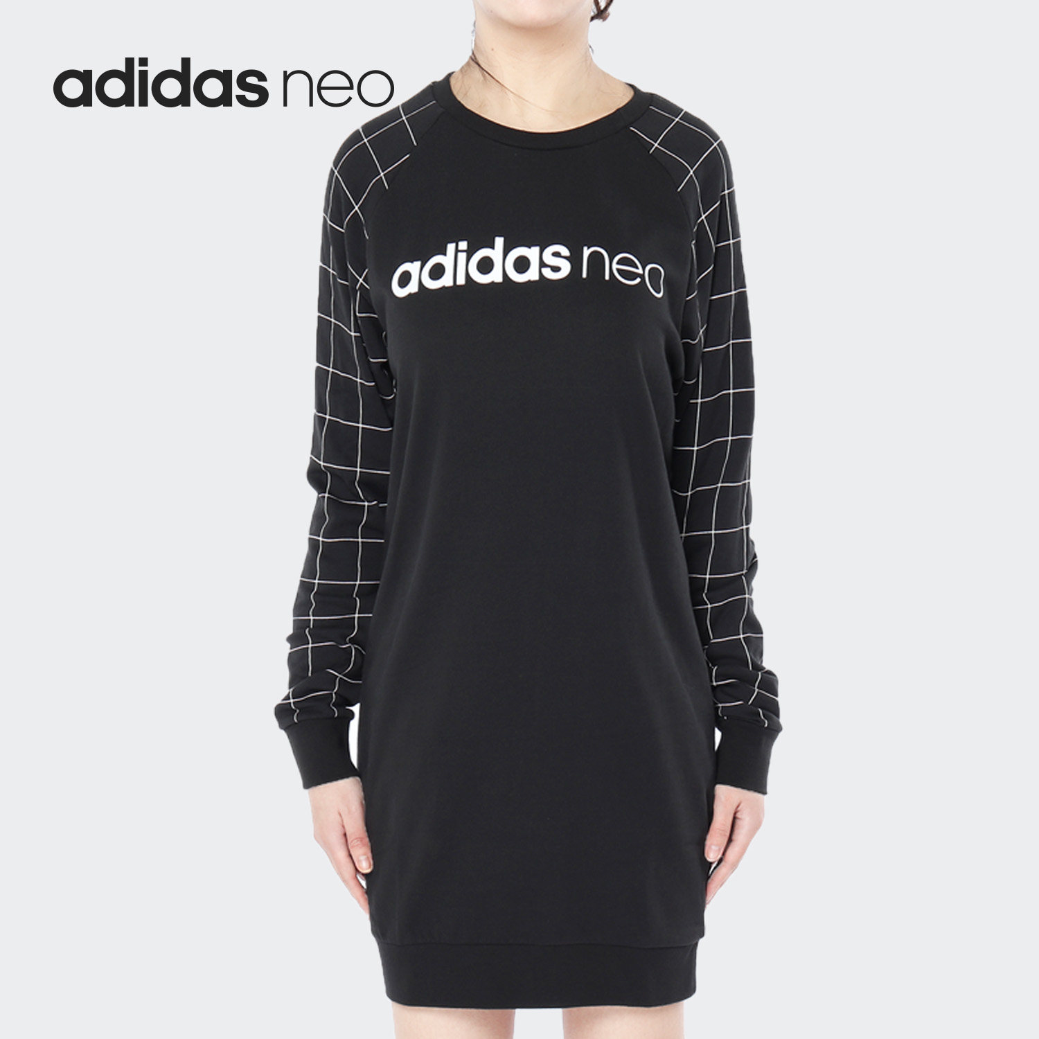 Adidas/阿迪达斯官方正品女子格子印花圆领长袖运动连衣裙 CD3981