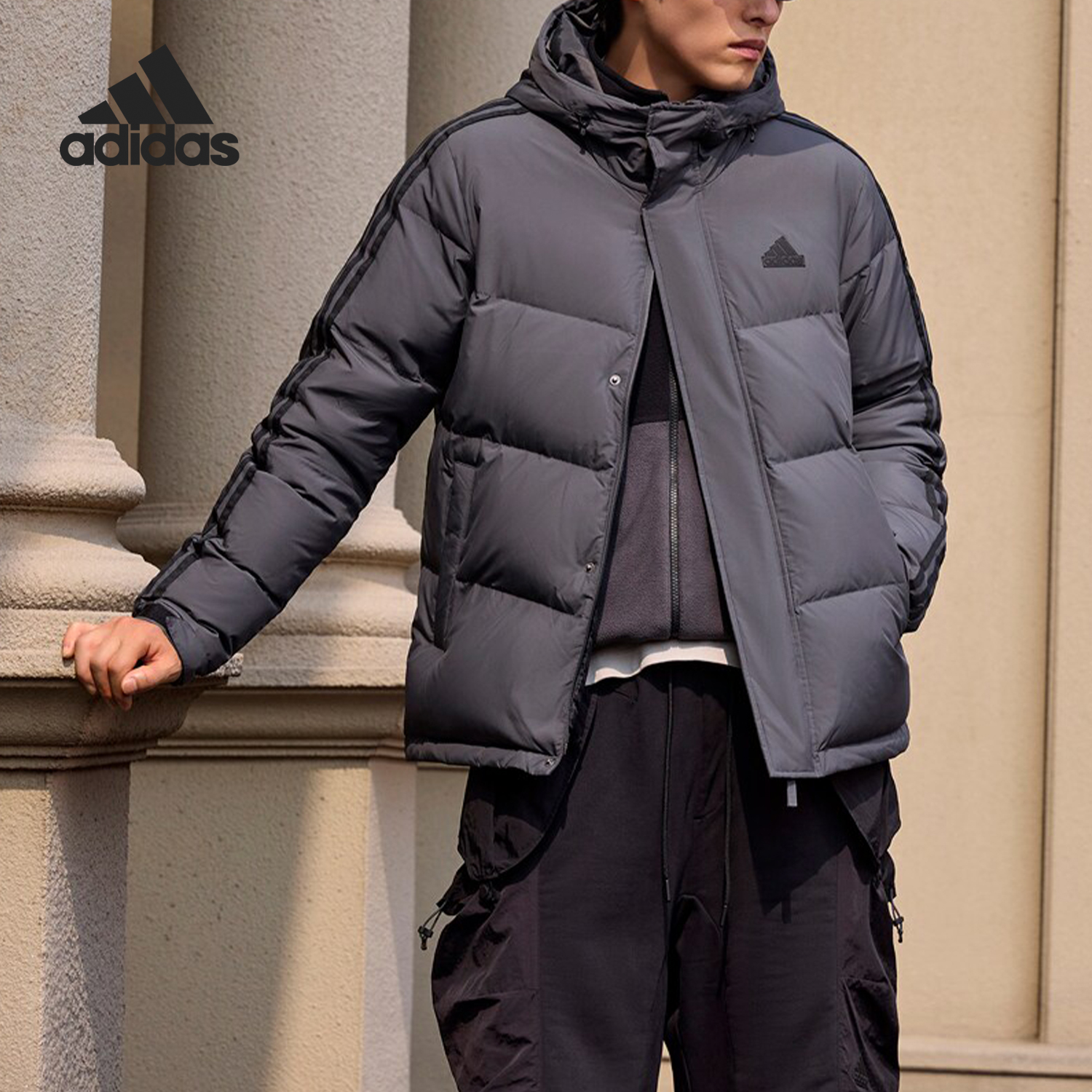 阿迪达斯男女保暖防风羽绒服