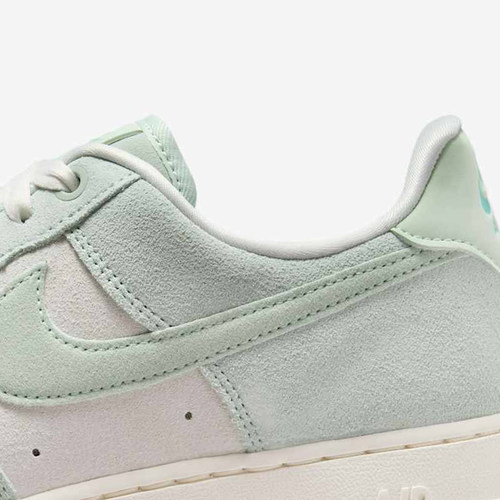 Nike/耐克正品新款女士轻便防滑耐磨时尚运动板鞋HQ1497-099