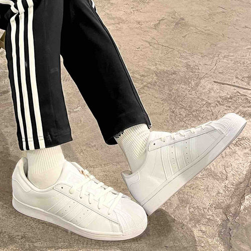 Adidas/阿迪达斯男女低帮板鞋