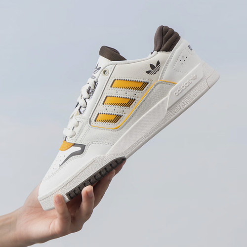 系带板鞋低帮（帮高小于10cm)