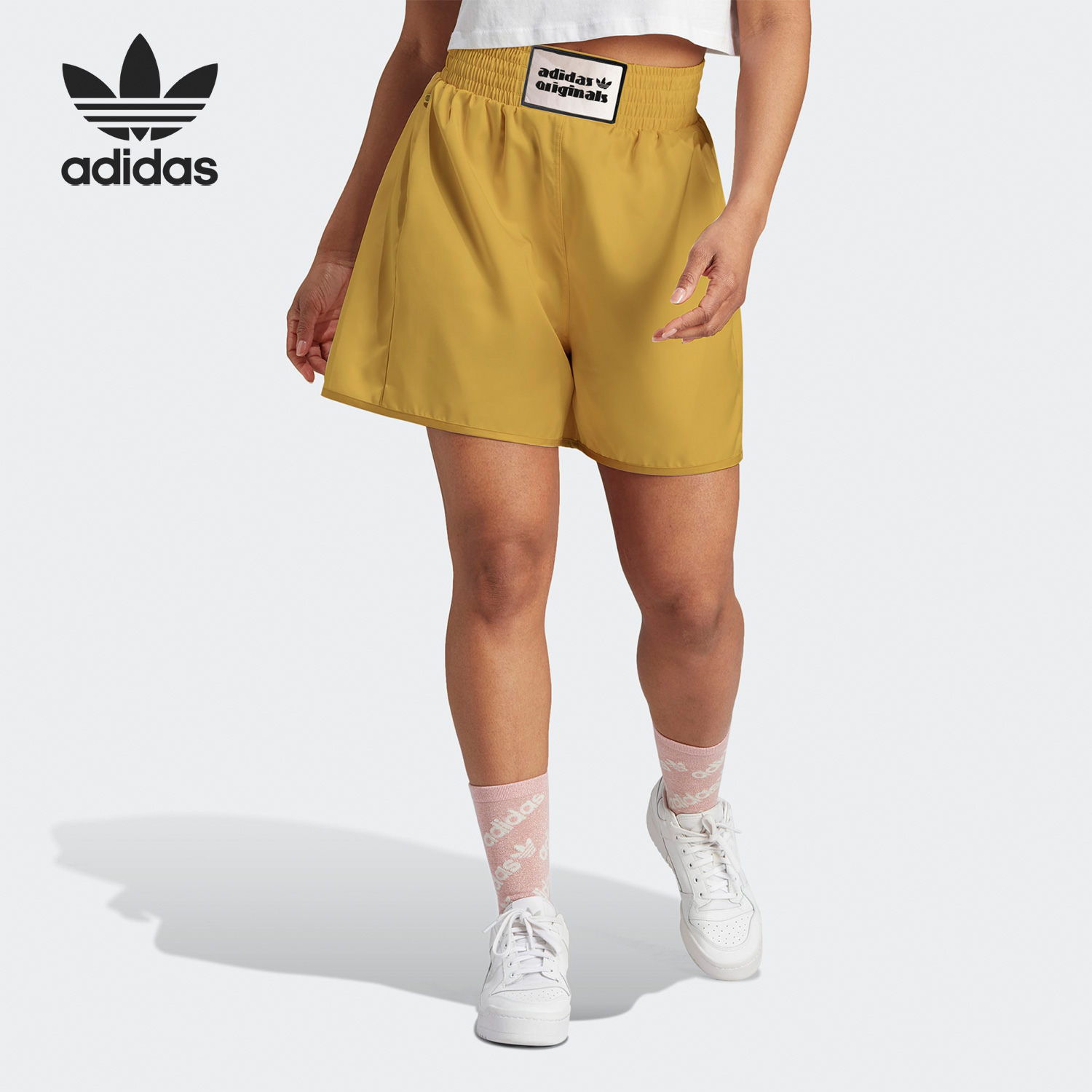 Adidas/阿迪达斯正品夏季三叶草女子运动休闲五分短裤IC8508