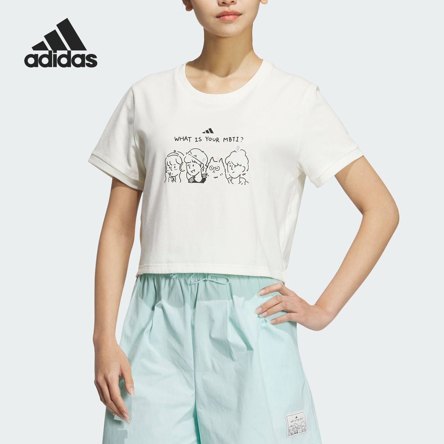 阿迪达斯女士短款短袖T恤