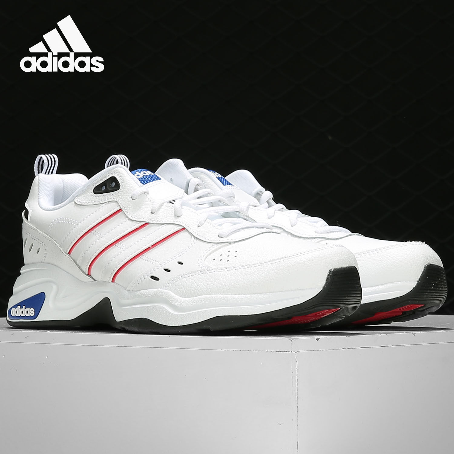 阿迪达斯男女运动休闲跑步鞋