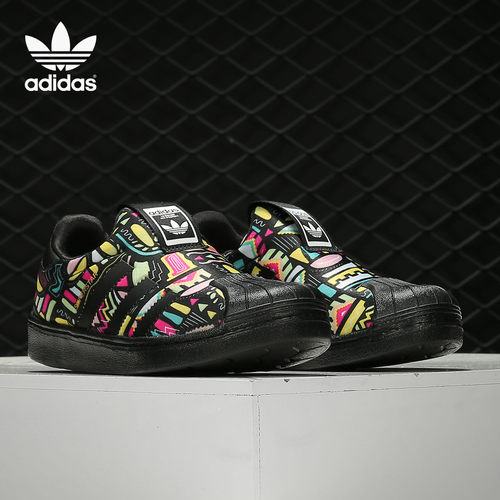 运动鞋Adidas/阿迪达斯