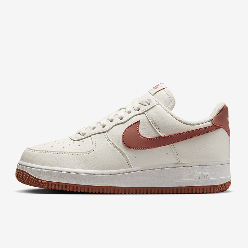 耐克女士空军一号轻便休闲板鞋