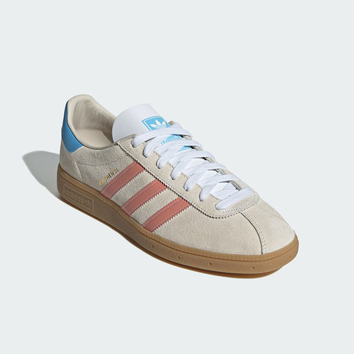 阿迪达斯男女款经典运动鞋