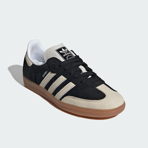 Adidas/阿迪达斯女士运动休闲鞋
