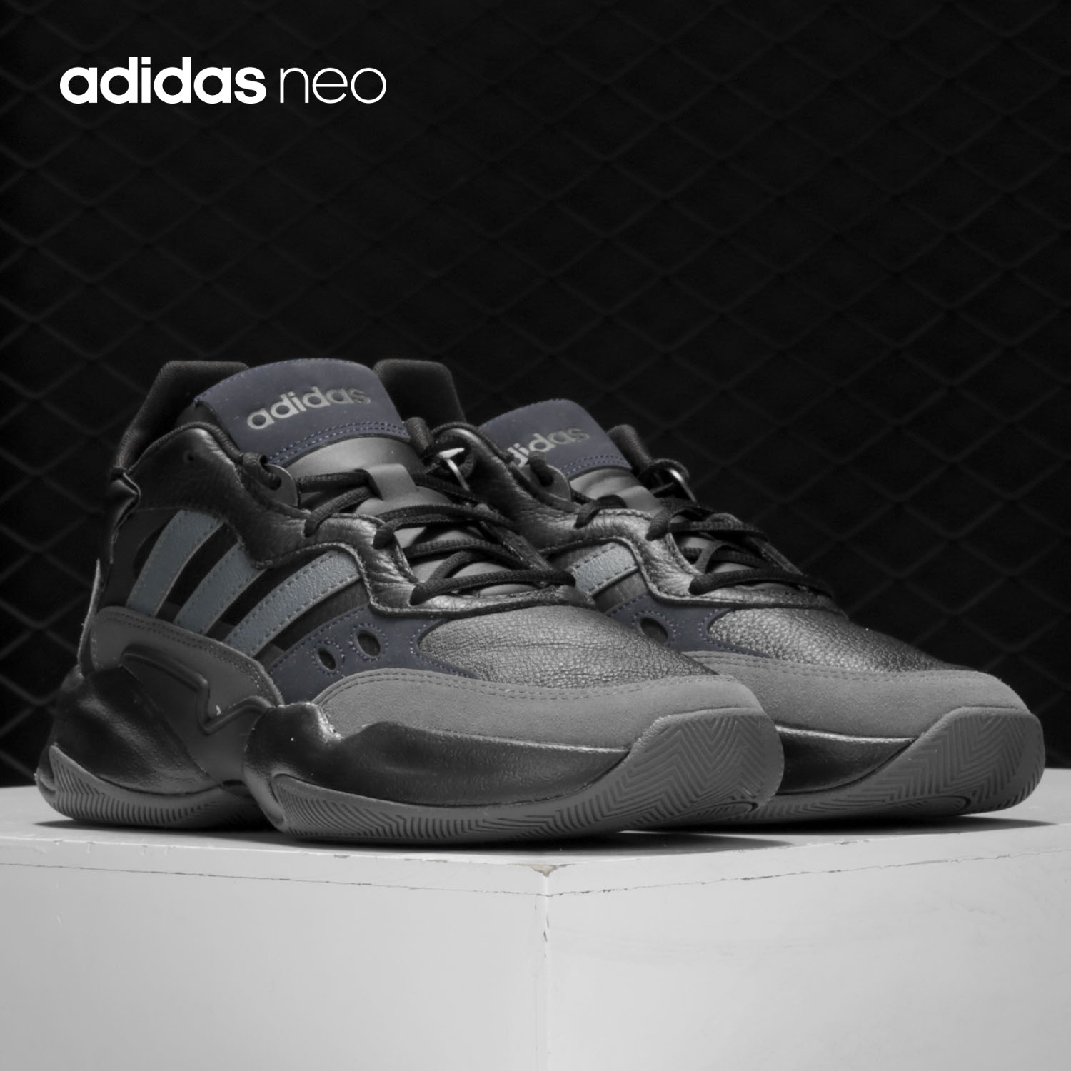 男子运动鞋Adidas/阿迪达斯缓震