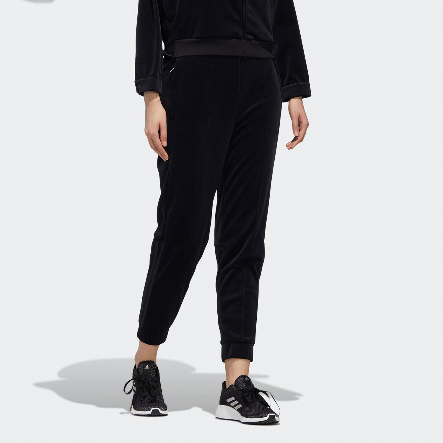 Adidas/阿迪达斯正品当季女子新款休闲舒适耐磨运动长裤GM1441