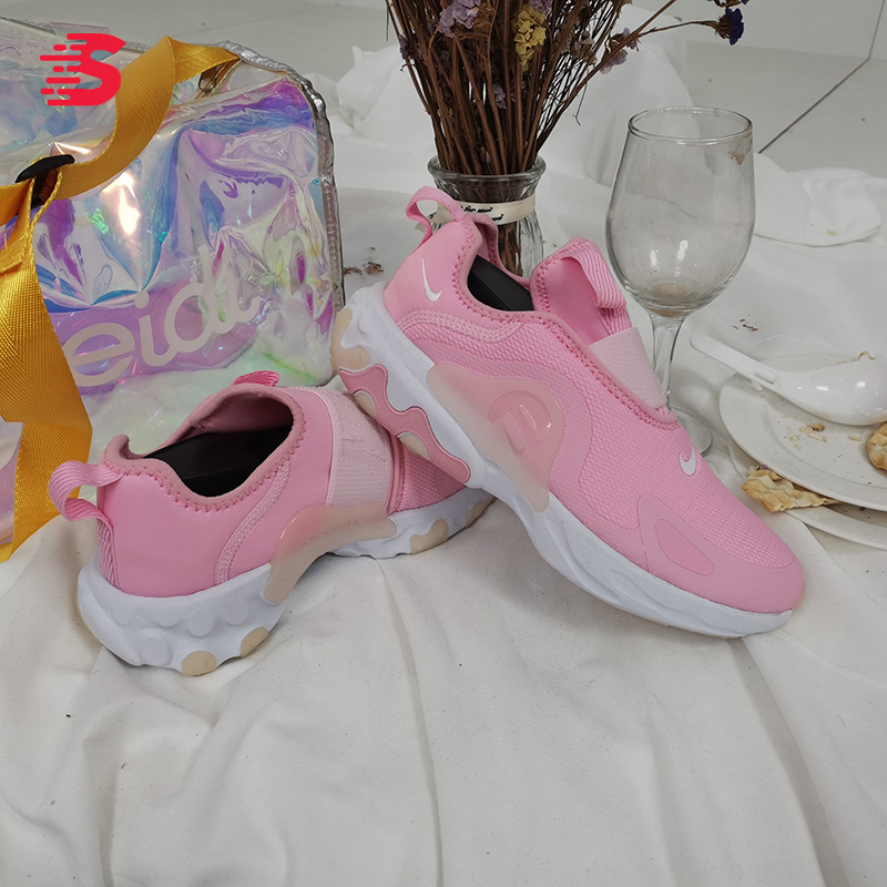 耐克GS大童女子轻便透气运动鞋