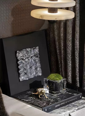 欧式样板间卧室床头柜书房桌面装饰画金属蜥蜴摆件组合装饰品陈列