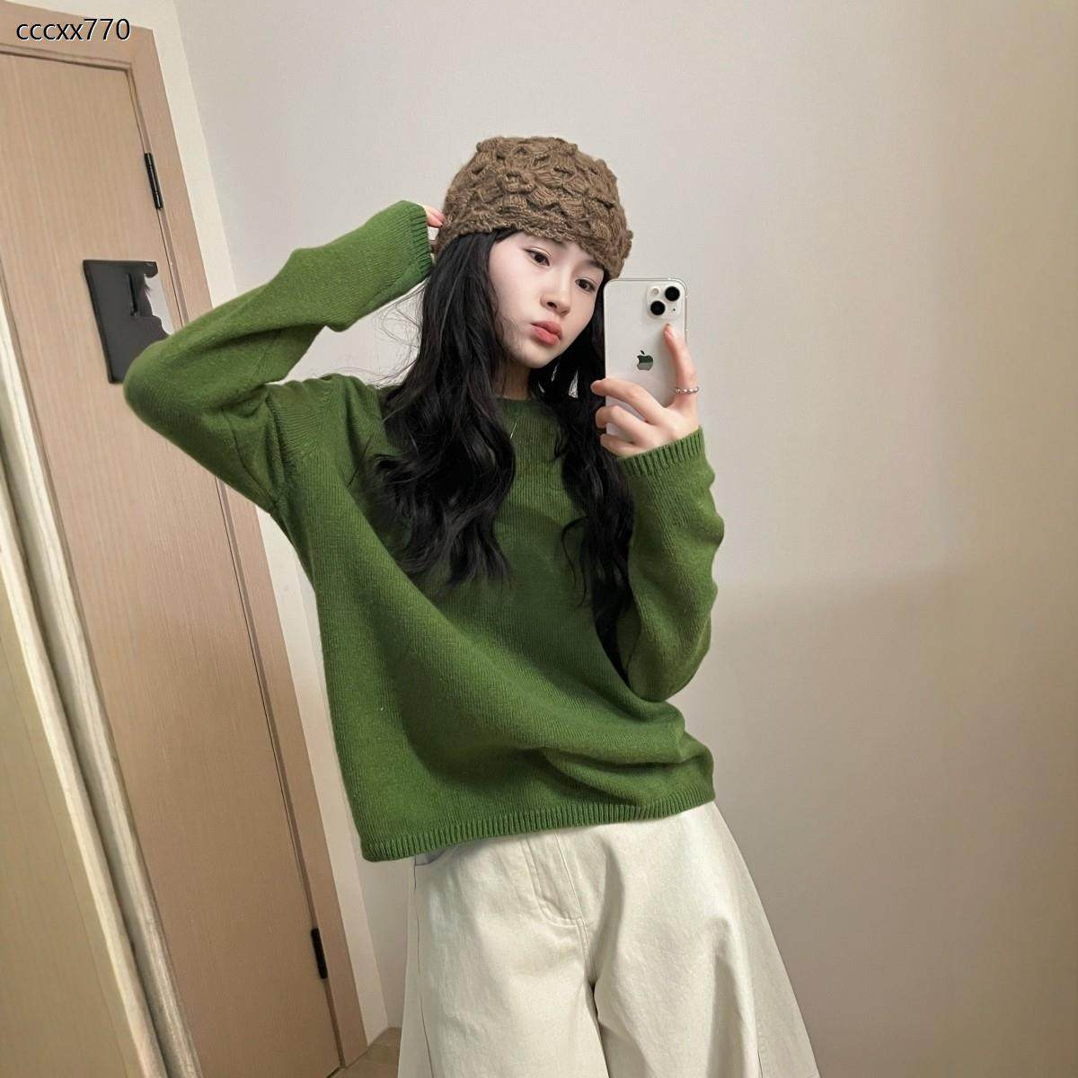 宽松显瘦圆领纯色毛衣女2025秋季新款韩版可外穿慵懒针织衫