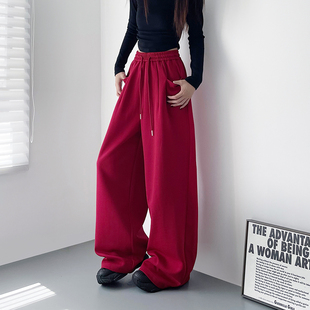 大码显瘦宽松梨型身材阔腿裤女冬季胖mm加长运动卫裤加绒红色长裤