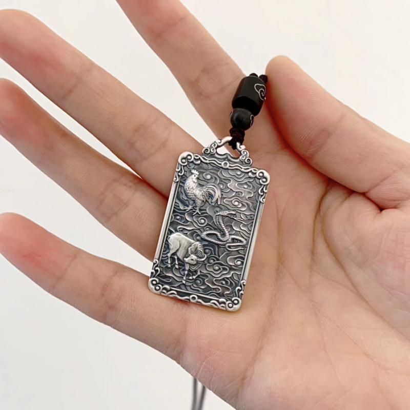 12十二生肖吊坠足银三合局属相挂