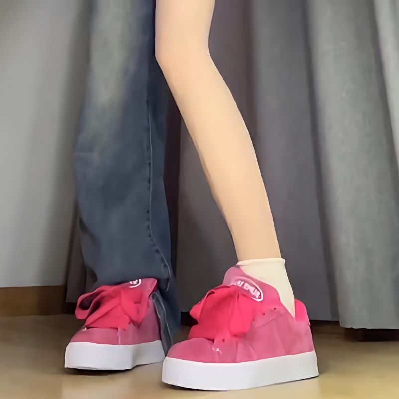 原创玫红色厚底有擦声板鞋女ins国潮火龙果面包鞋增高耐磨运动鞋