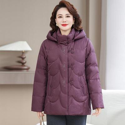 冬季新款妈8806妈羽绒装外服女加厚连帽小个子中老年暖保白鸭绒套